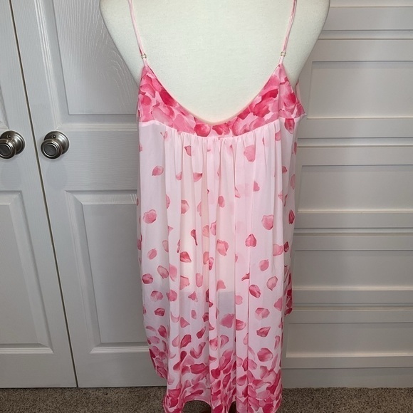 Oscar De Larenta sheer nightie in beautiful pink & white silk - Picture 13 of 13
